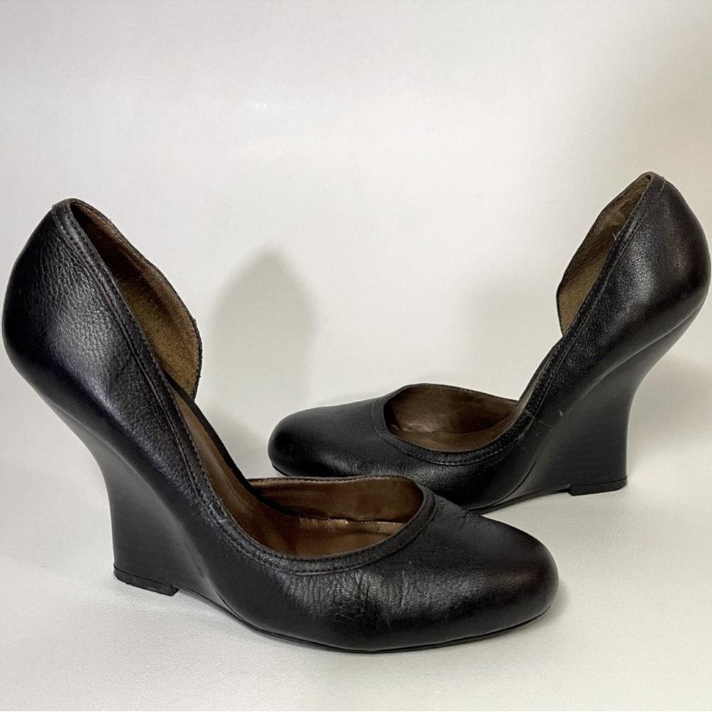 BCBG Paris Brown Kid Leather d'Orsay Curved Wedge Shoes Vintage & Gorgeous US 8